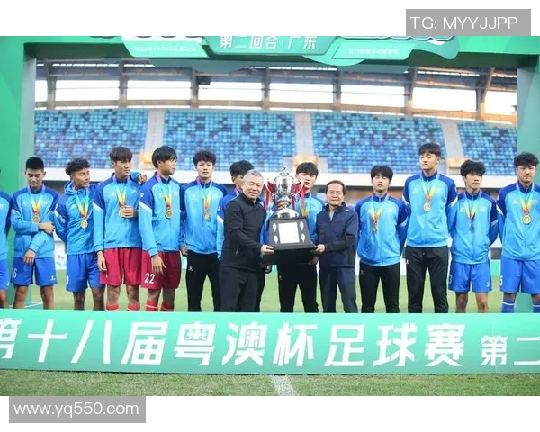 赛后分析:深圳足球队与广州足球队球员个人能力对比与表现评估 赛后分析:深圳足球队与广州足球队球员个人能力对比与表现评估