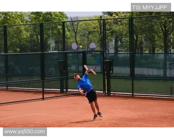 重庆网球队在洲际杯中的耐力表现分析与赛场亮点回顾